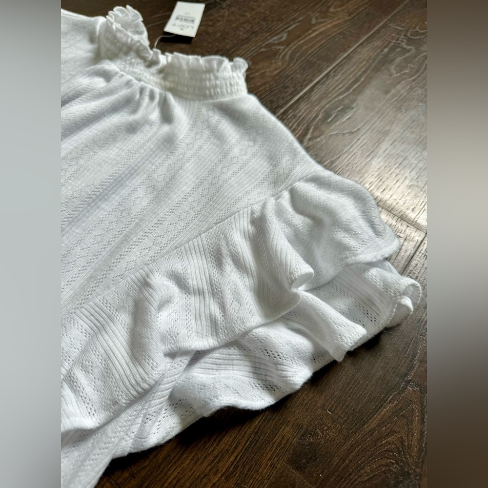 Elegant White Ruffled Women's Top - Picture 6 of 6